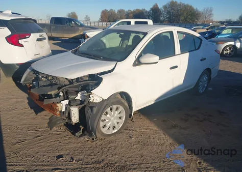 2017 Nissan Versa 1.6 S+ из США, поврежденный, VIN 3N1CN7AP2HL837790